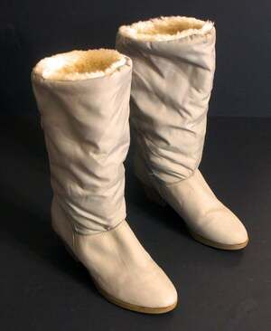Tall Gals Winter Boots Women's Size 12 Tan